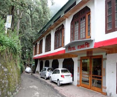 https://imgcld.yatra.com/ytimages/image/upload/t_hotel_yatra_city_desktop/v1433848681/Domestic Hotels/Hotels_Dalhousie/Hotel Kumar's/FACADE2.jpg